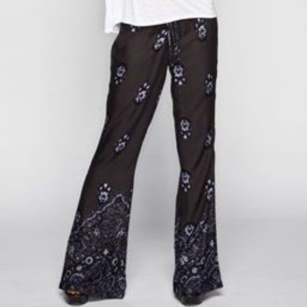 🆕 Billabong Wide Leg Bohemian Pants. 100% Rayon. Elastic Waist. Size Medium